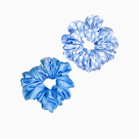 Lilly Pulitzer Oversized Scrunchie Set in Soleil It On Me and Frenchie Blue - Picture 3 of 12